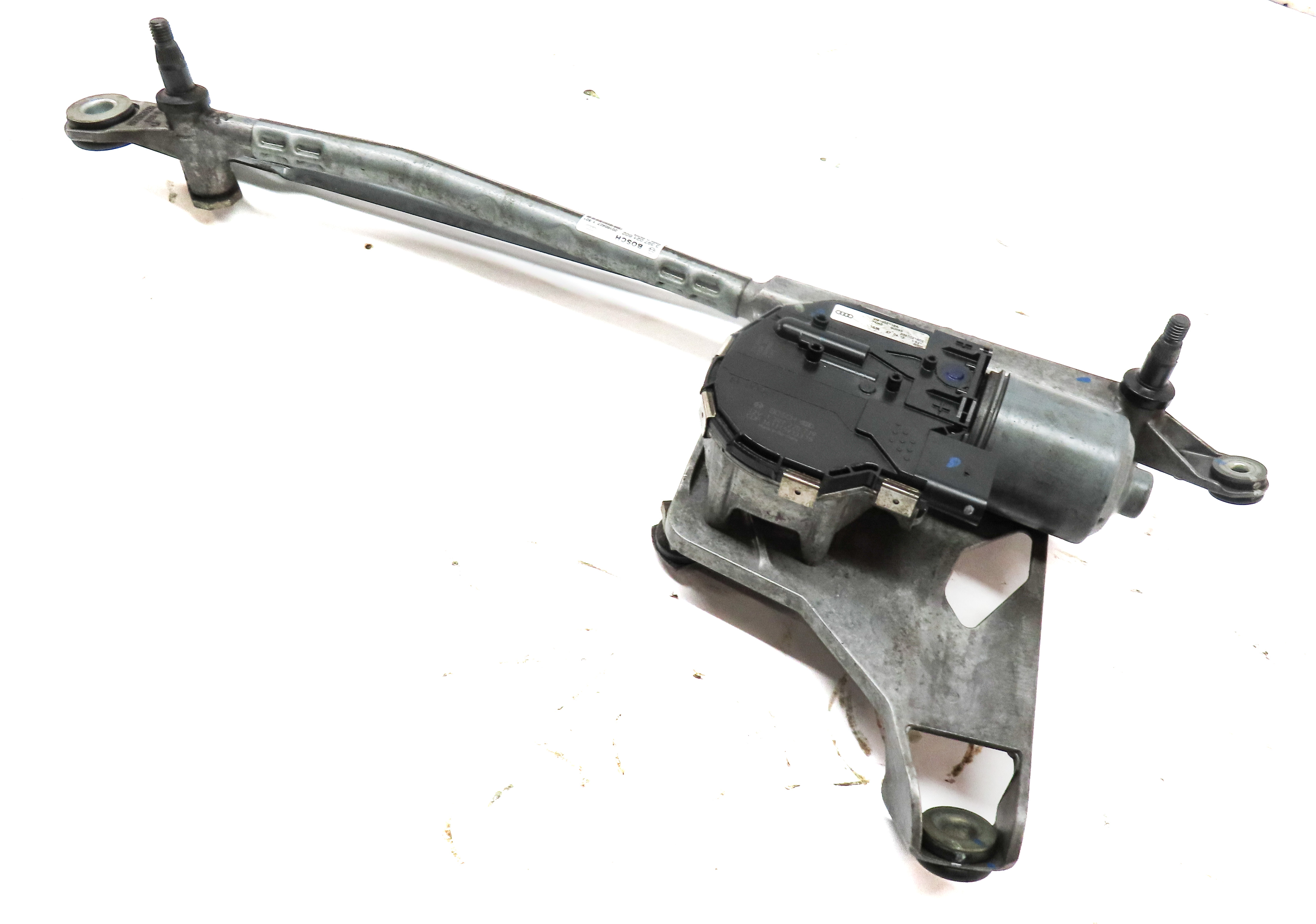 2017-2019 AUDI Q7 (4M) FRONT WINDSHIELD WIPER MOTOR — exact item pictured